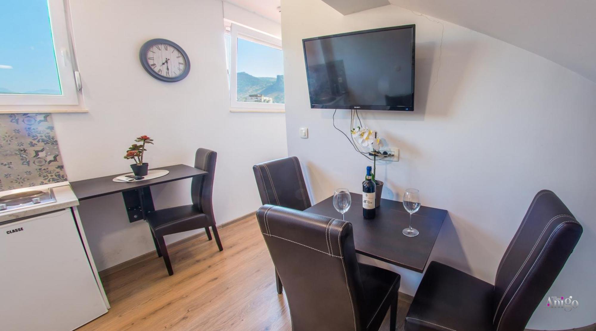 Apartments Enigma - With Private Parking Мостар Экстерьер фото