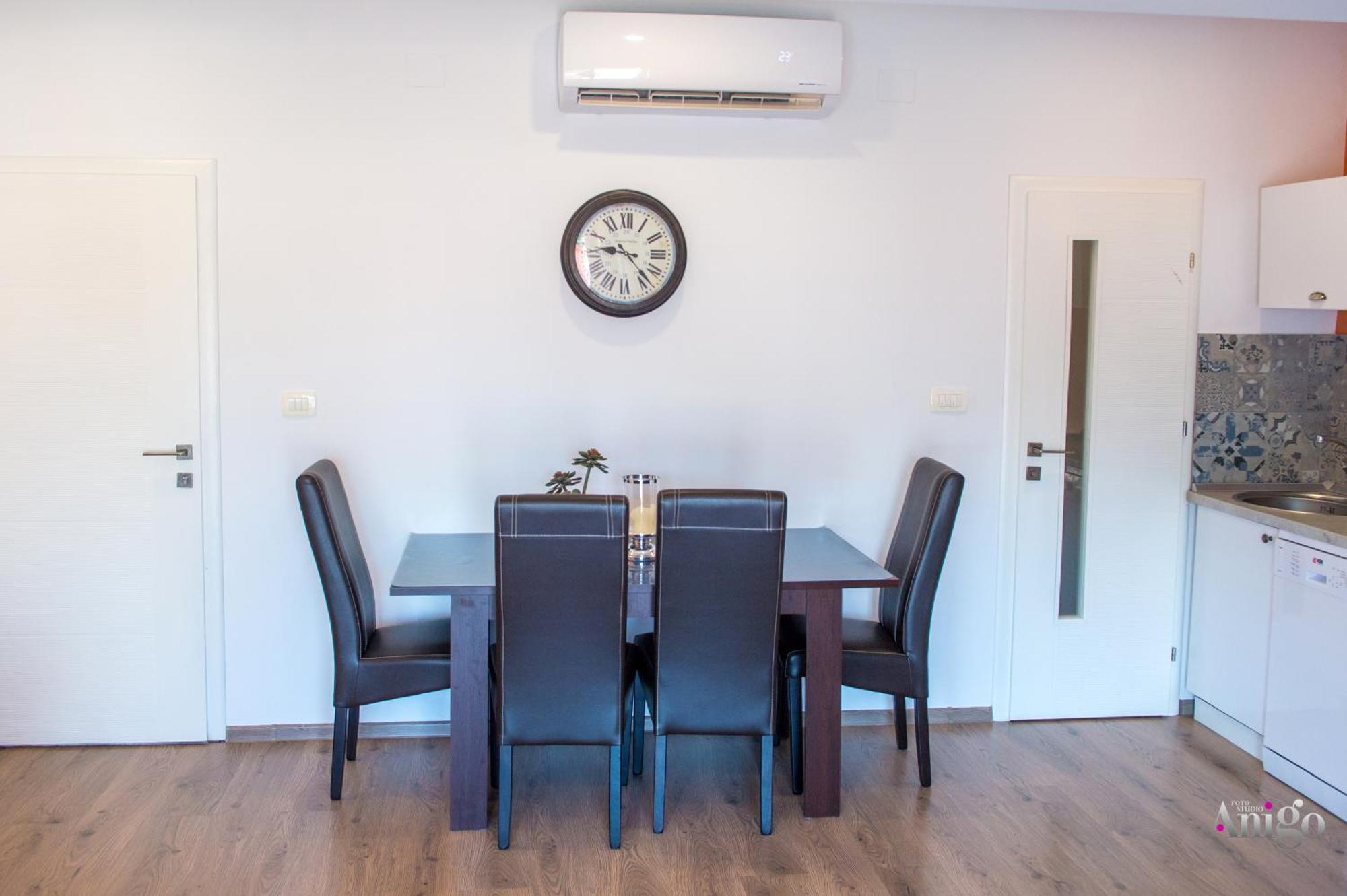 Apartments Enigma - With Private Parking Мостар Экстерьер фото