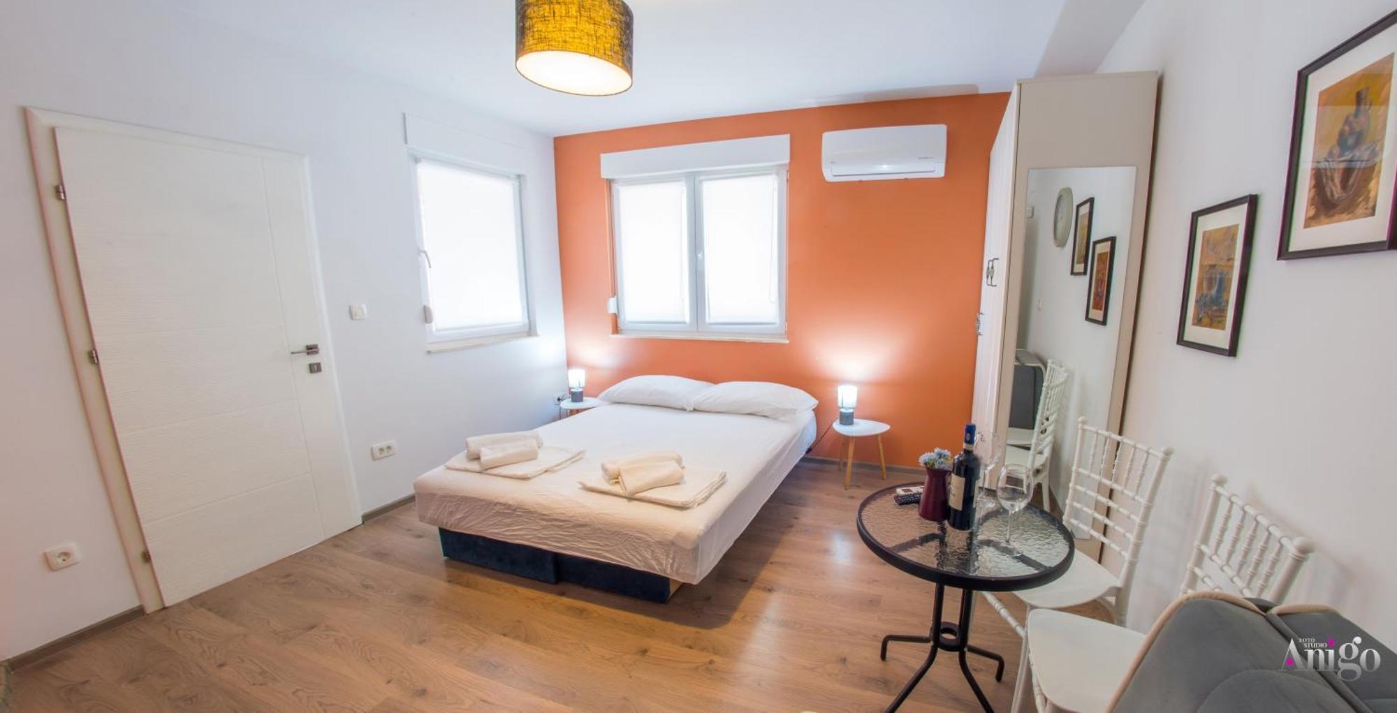 Apartments Enigma - With Private Parking Мостар Экстерьер фото