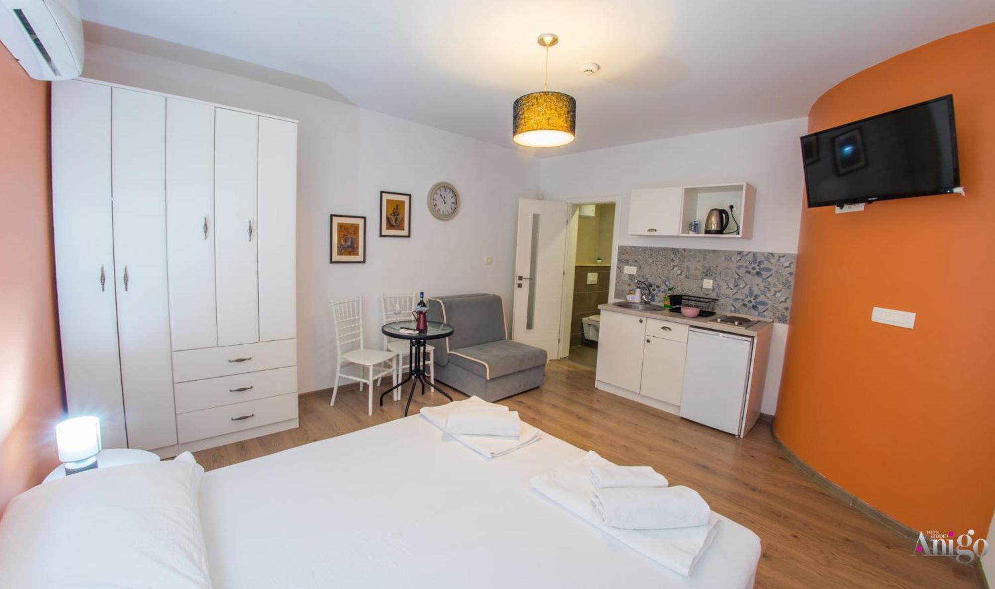 Apartments Enigma - With Private Parking Мостар Экстерьер фото