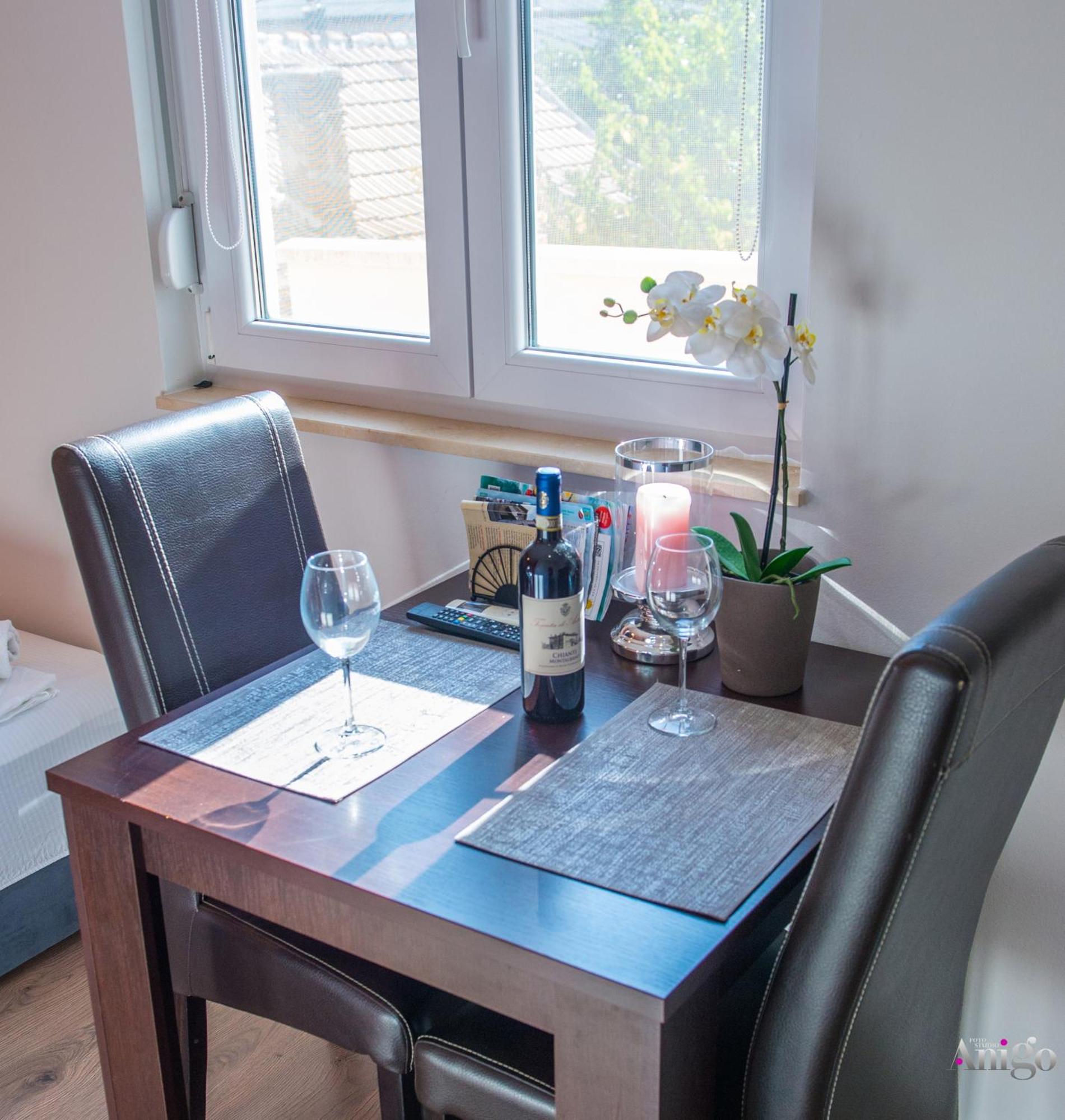 Apartments Enigma - With Private Parking Мостар Экстерьер фото